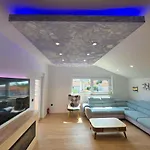 Sky Cube Apartment *