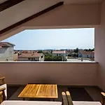 Sky Cube شقة زادار